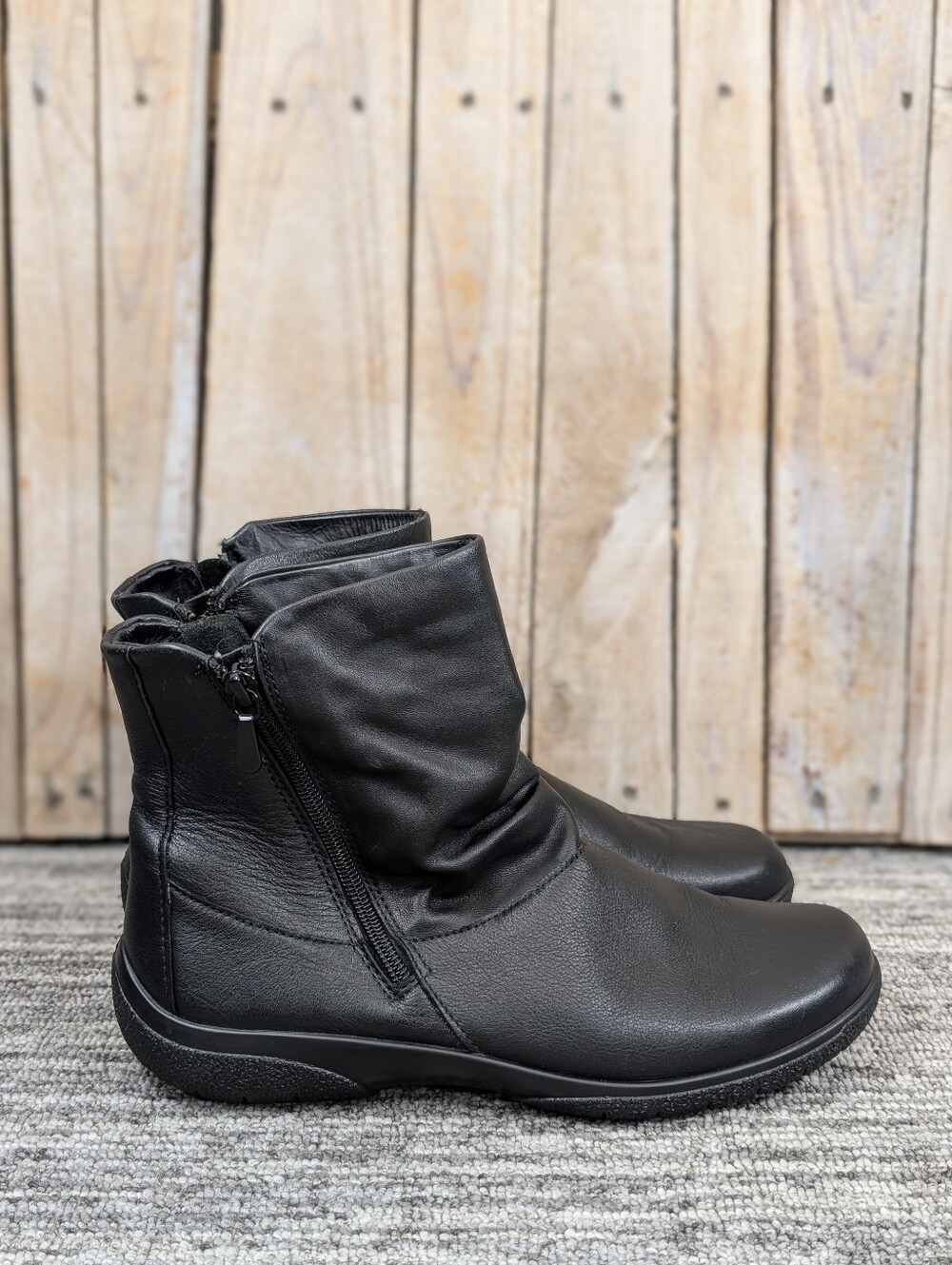 Hotter: Whisper Ankle Boots - Black Leather - Size 7UK/9.5 US Women